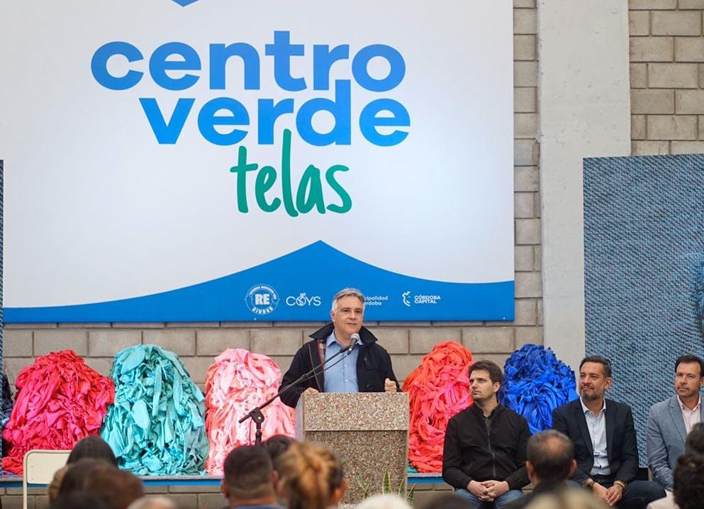 Llaryora inauguró el primer centro verde del país dedicado a la