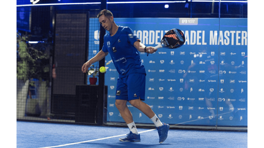 Julián Leite, quien dejó el tenis para convertirse en el número uno del pádel en Argentina.